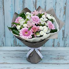 Букет цветов из:  Герберы, Альстромерии и Хризантемы #REPLACE_PRED# Таксимо