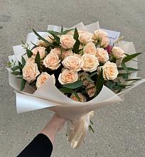 Букет Кремовые розы Латте в Таксимо