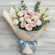 Букет цветов из:  Лизиантусы в Таксимо