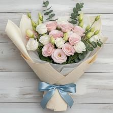 Букет цветов из:  Лизиантусы в Таксимо