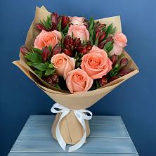 Букет цветов из:  Розы и Альстромерии в Таксимо