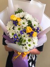 Букет цветов из:  Ирисы, Хризантемы и Розы #REPLACE_PRED# Таксимо
