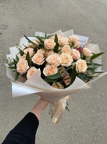 Букет Кремовые розы Латте в Таксимо