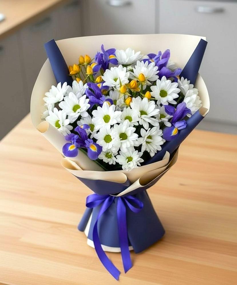 Букет цветов из: Розы, Ирисы и Хризантемы в Таксимо