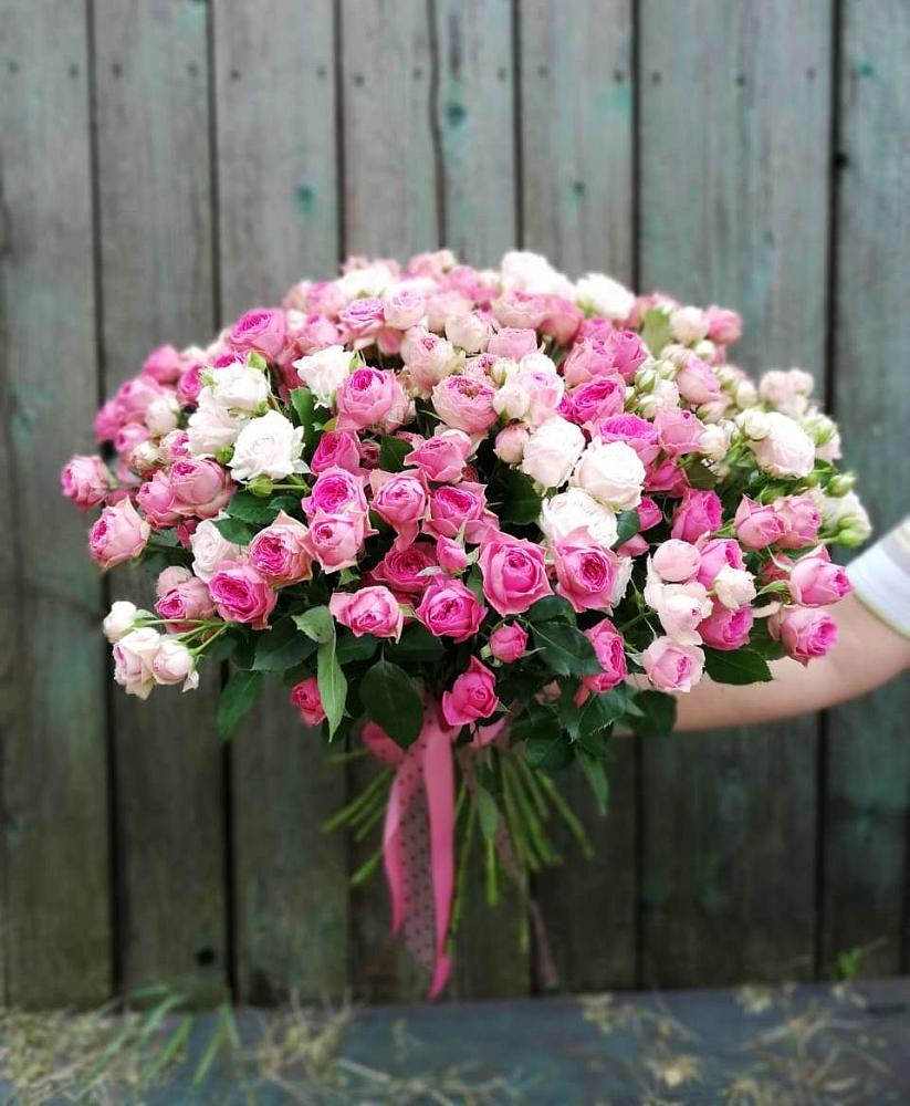 Букет Розовые кустовые розы Натали и Лав Лидия в Таксимо