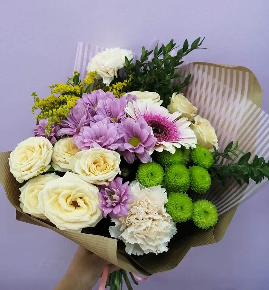 Букет цветов из: Хризантемы, Розы, Гвоздики и Герберы в Таксимо