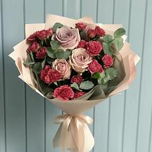 Букет цветов из:  Гвоздики и Розы #REPLACE_PRED# Таксимо