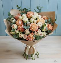 Букет цветов из:  Альстромерии и Розы в Таксимо